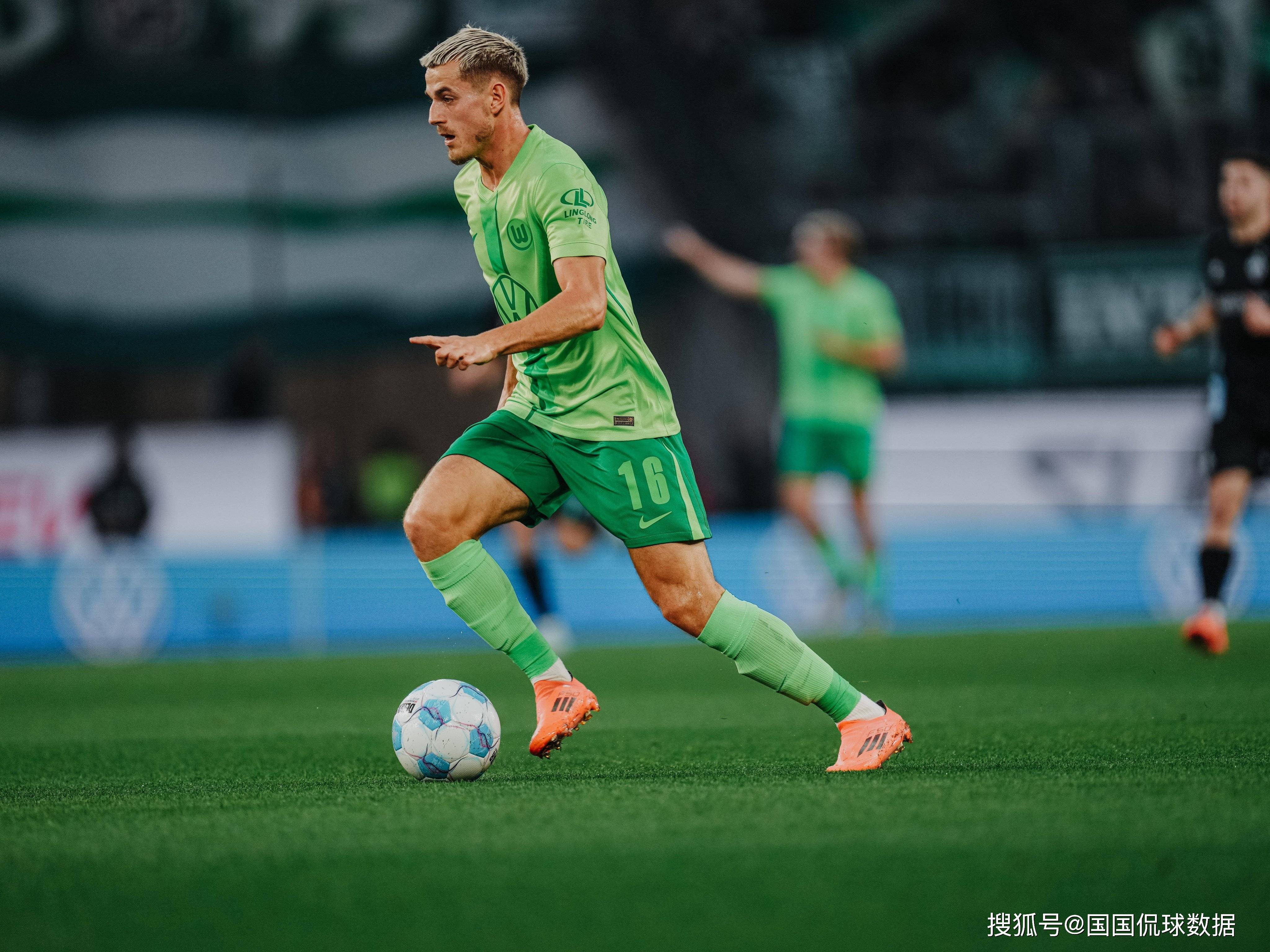 弗赖堡客场大胜沃尔夫斯堡，重现胜利之风的简单介绍