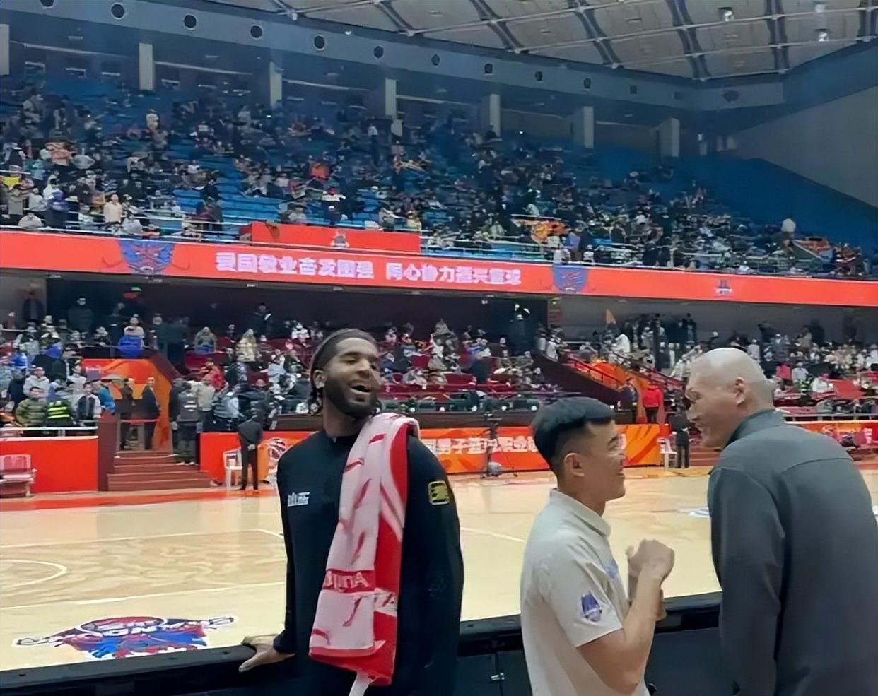 亚洲球员在全球篮球联赛中崭露头角